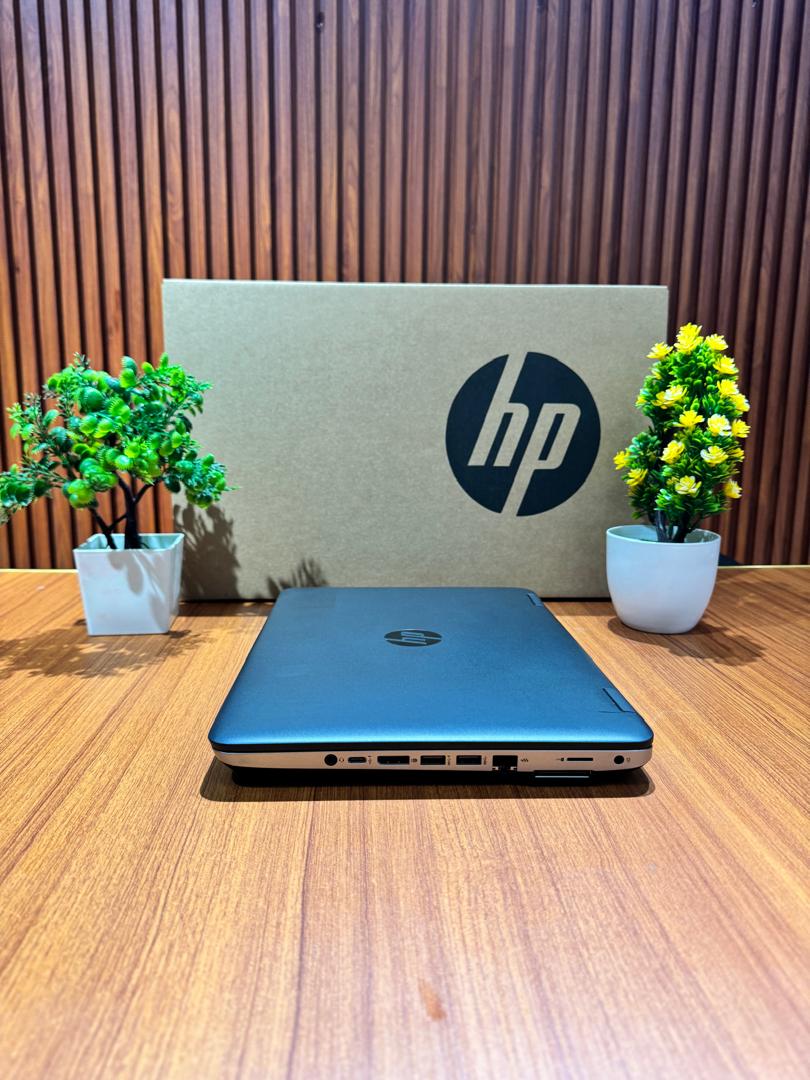 HP ELITEBOOK 840